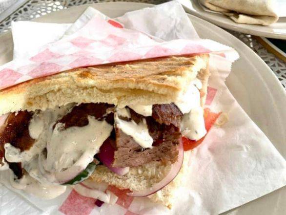 Order Beef-Lamb Mix Sandwich food online from Berlins Doener store, Saint Petersburg on bringmethat.com