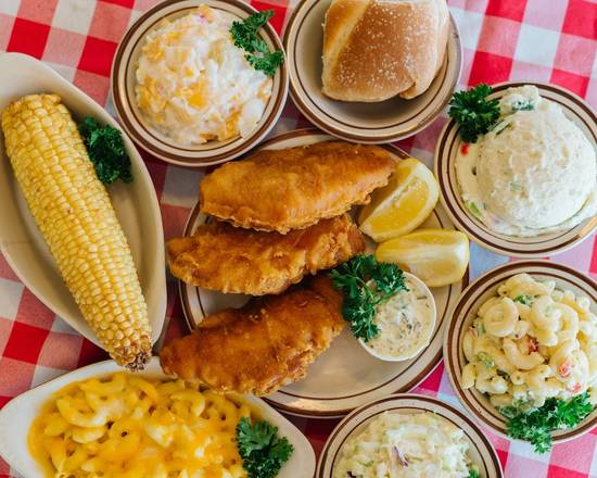 Order Box O' Fish food online from Dinah's Fried Chicken store, Glendale on bringmethat.com