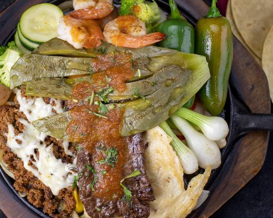 Order Parrillada food online from Los Fernandez store, Streamwood on bringmethat.com