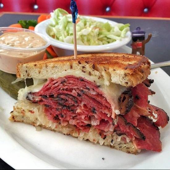 Order Hot Pastrami Sandwich  food online from Bagel Nosh Deli store, Santa Monica on bringmethat.com
