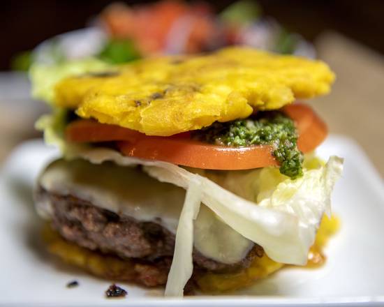 Order The toston Burger food online from Boss Burger & Brew store, Hialeah on bringmethat.com