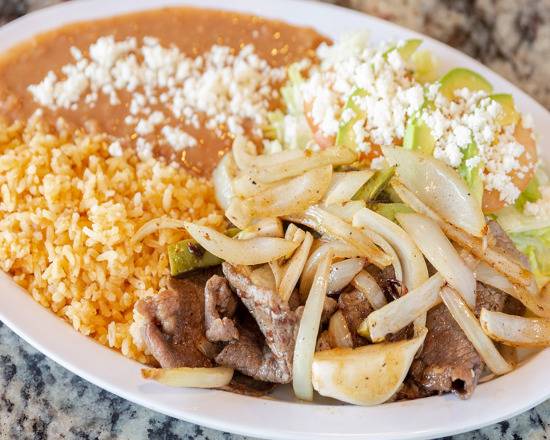 Order Bistec Encebollado food online from Taqueria Don Victor No. 2 store, Anaheim on bringmethat.com