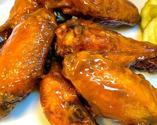 Order Golden BBQ Wings food online from Foodhaul store, Elk Grove Village on bringmethat.com