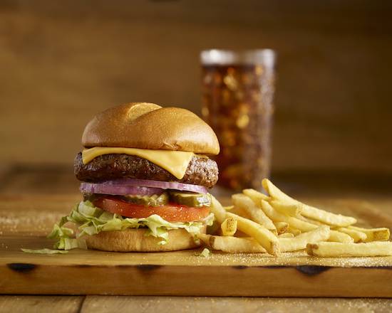Order Classic Cheeseburger food online from Ruby Tuesday store, Las Cruces on bringmethat.com