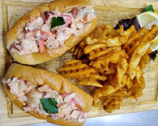 Order Lobster Roll for 2 food online from Parc Oasis store, New York on bringmethat.com