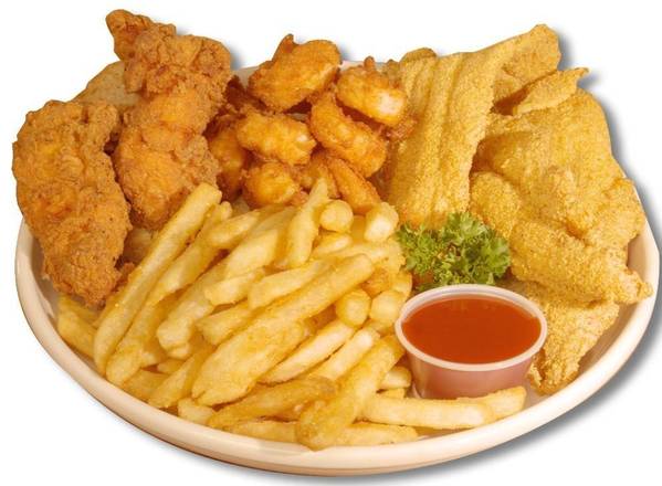 Order Fish & Chicken Combo food online from Sharks Seafood & More store, Bowie on bringmethat.com