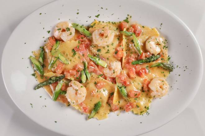 Order SEAFOOD RAVIOLI food online from Romano's Macaroni Grill store, Irvine on bringmethat.com