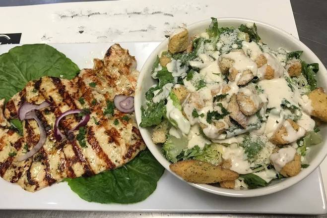 Order Caesar Salad (Ensalada Cesar) food online from La Comparsa Bar & Restaurant store, Lauderhill on bringmethat.com