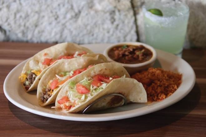 Order Soft Taco Plate food online from Hacienda Colorado store, Denver on bringmethat.com