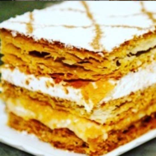 Order Crema Milhoja food online from Moises Bakery store, Miami on bringmethat.com