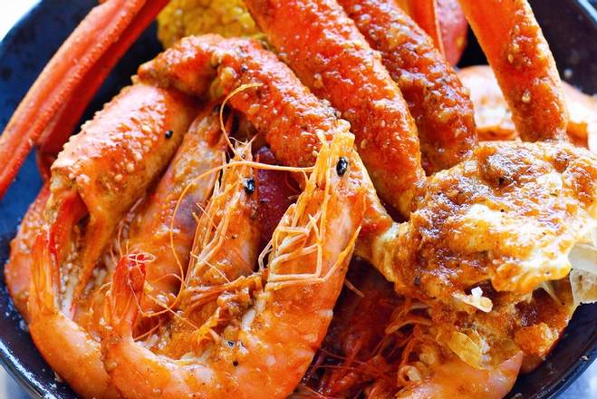 Order C8. Shrimp (Head on) (1/2Lb) food online from Captain King's Seafood City store, Memphis on bringmethat.com