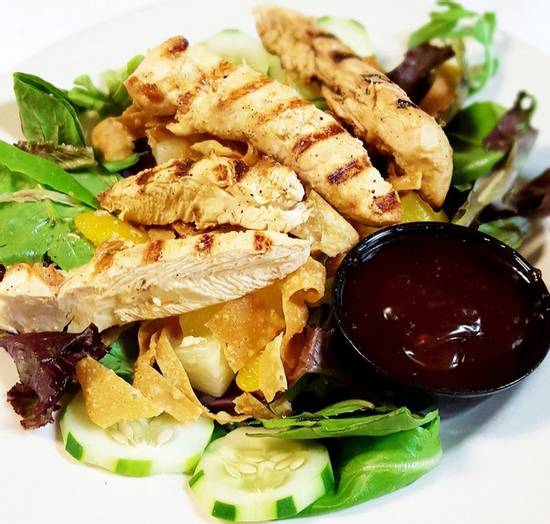 Order Asian Chicken Salad food online from Dilworth Neighborhood Grille store, Charlotte on bringmethat.com