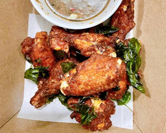 Order Thai Exotic Wings food online from Baramee Thai Restaurant store, San Pedro on bringmethat.com