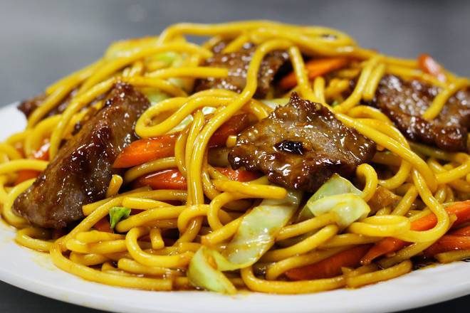 Order L3. Beef Lo Mein food online from Captain King's Seafood City store, Memphis on bringmethat.com