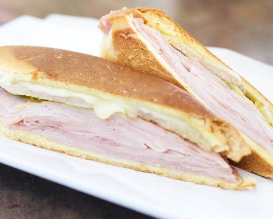 Order Media Noche food online from Cubavana Cafe Restaurant store, Cutler Bay on bringmethat.com