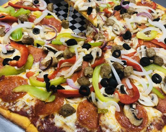 Order Oro's Pizza food online from Oro Bakery And Pizza store, Los Angeles on bringmethat.com