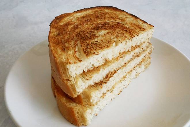 Order Toast food online from The Broken Yolk Cafe store, TEMECULA on bringmethat.com