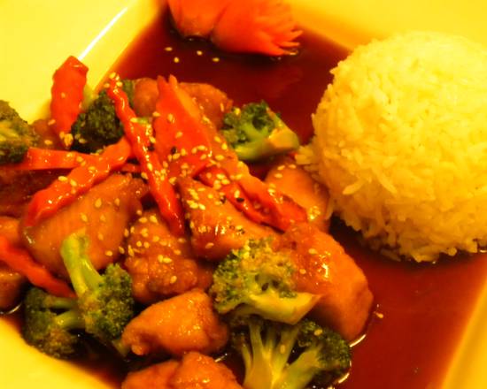 Order L-17 Chicken Teriyaki food online from Thaicuisine store, Austin on bringmethat.com