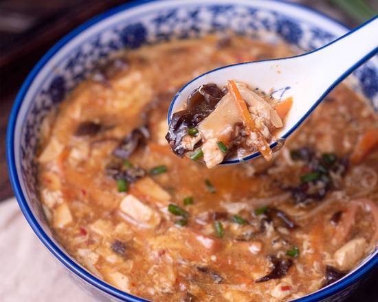 Order S2. Hot and Sour Soup (Vegan) 酸辣汤 food online from Chopsticks Cuisine store, Seattle on bringmethat.com