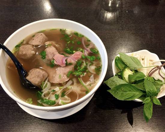 Order Beef Combination Noodle Soup food online from Sunflower Garden Restaurant store, San Francisco on bringmethat.com