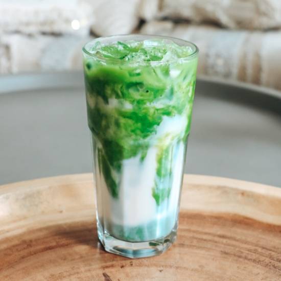 Order ICED MATCHA LATTE food online from Pura Vida store, Miami on bringmethat.com