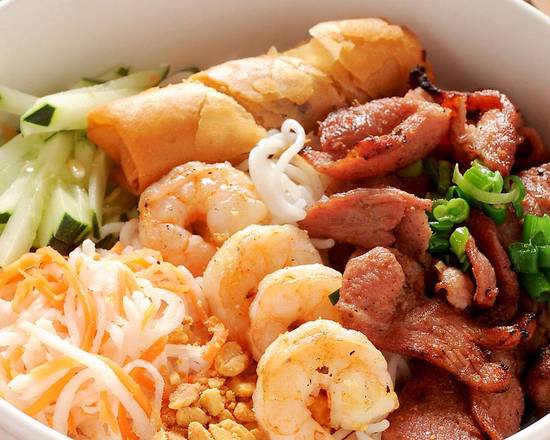 Order Vermicelli with Grilled Shrimp, Pork and Egg Roll food online from Pho Banh Mi Che Cali  store, Fullerton on bringmethat.com
