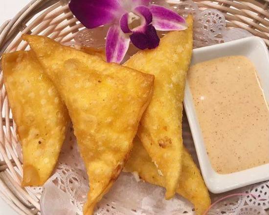 Order Lobster Rangoon (4pcs) food online from Shogun Japanese Restaurant store, Palm Harbor on bringmethat.com