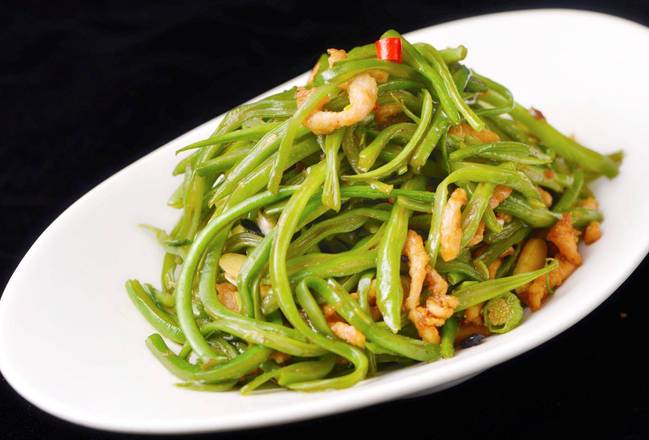 Order 农家扁豆丝️ Stir-Fry Pork with Shredded Flat Beans food online from Min Chef store, Tustin on bringmethat.com