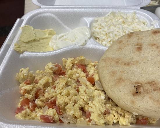 Order Desayuno Oriental food online from Arepa One store, Hialeah on bringmethat.com