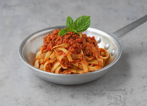 Order Fettuccine Bolognese Pasta food online from Pummarola store, Coral Gables on bringmethat.com