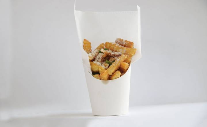 Order Garlic parmesan fries food online from Crispy Wings store, North Miami on bringmethat.com