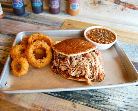 Order BBQ Pork on Cornbread Plate food online from Bar-b-Cutie store, Nashville on bringmethat.com