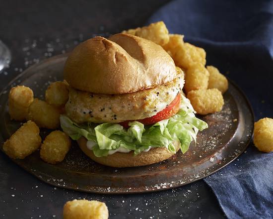 Order Grilled Chicken Sandwich food online from Ruby Tuesday store, Las Cruces on bringmethat.com