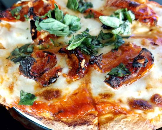 Order Italia's Margherita Pizza food online from Italia Pizza Kitchen store, Cypress on bringmethat.com