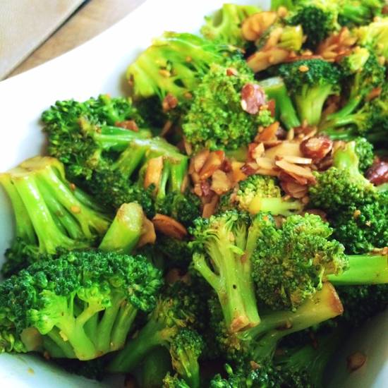 Order 94. Sauteed Broccoli with Garlic Sauce food online from Excel Chinese Restaurant store, South Chesterfield on bringmethat.com