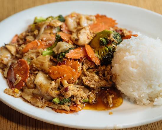 Order Phad See-Ew food online from Thaiger Room store, Seattle on bringmethat.com