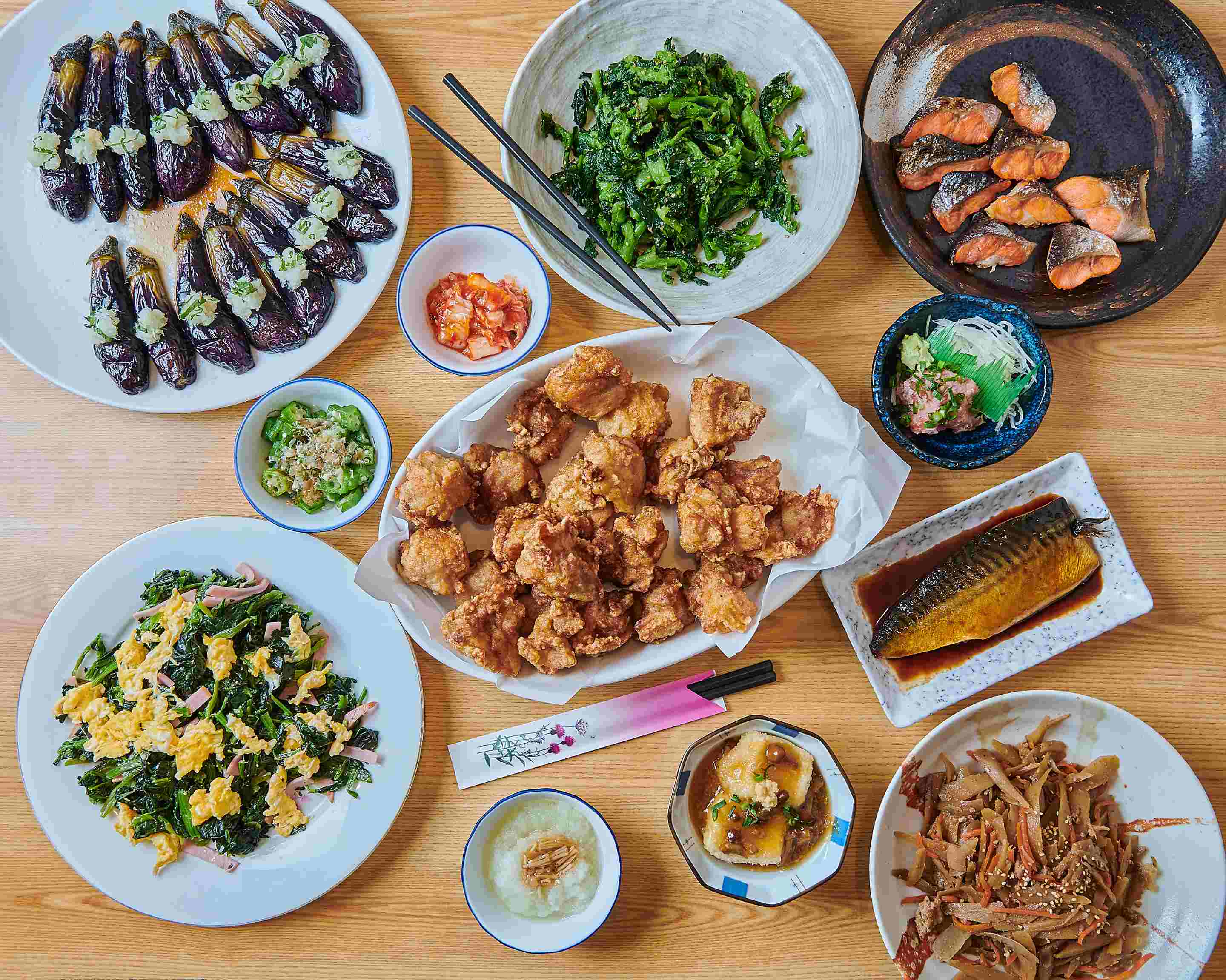 家庭料理の店おふくろ亭 Kateiryourinomiseofukuroteiの出前 宅配 テイクアウトメニュー ウーバーイーツ