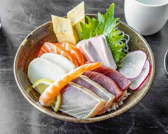Order Chirashi food online from Kiddoli Don store, San Francisco on bringmethat.com
