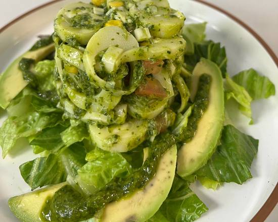 Order Hearts of Palm & Avocado Salad food online from Tanias Table store, Miami on bringmethat.com