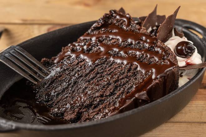 Order Decadent Chocolate Cake food online from Bar Louie store, Murfreesboro on bringmethat.com