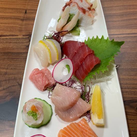Order Large Mixed Sashimi Combo food online from Sushi Katsu-Ya store, Seattle on bringmethat.com