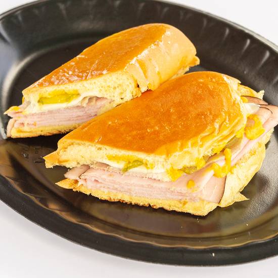 Order Media Noche Sandwich food online from Mojito Grill store, South Miami on bringmethat.com