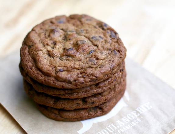 Order Chocolate Chip Cookie food online from La Boulangerie De San Francisco store, San Francisco on bringmethat.com