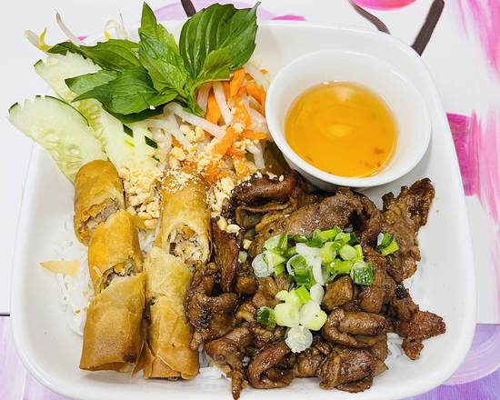 Order B3. Grilled Pork And Egg Rolls food online from Pho Binh Minh store, Maple Valley on bringmethat.com