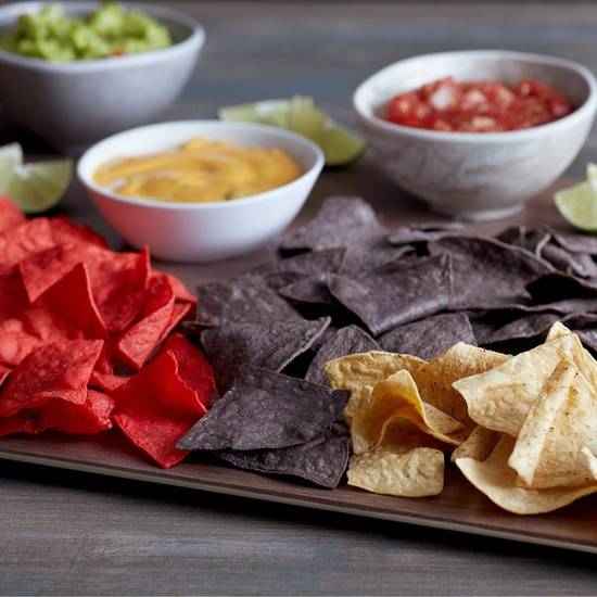 Order CHIPS & DIP food online from Whiskey Wings store, Largo on bringmethat.com