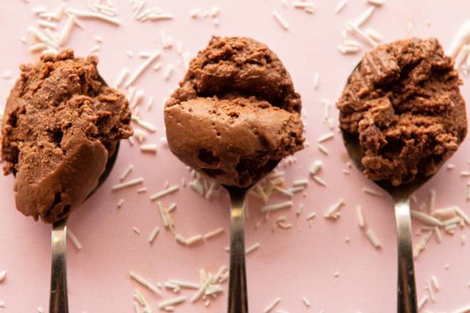 Order Almond Butter Chocolate Ice Cream (Pint) food online from Mayday Ice Cream - Jacksonville store, Jacksonville on bringmethat.com
