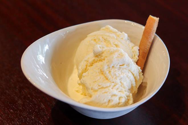 Order Vanilla Ice Cream food online from Iron Hill Brewery & Restaurant store, Greenville on bringmethat.com