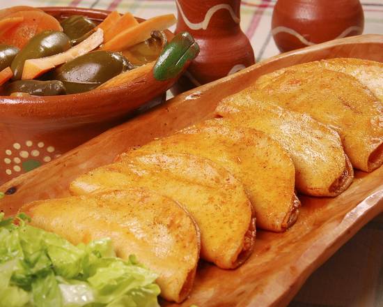 Order Canasta Tacos Combos food online from Chihua Restaurant & Bar store, El Paso on bringmethat.com