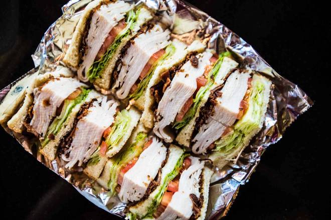 Order BLT Sandwich food online from Philly Style Pizza store, Philadelphia on bringmethat.com