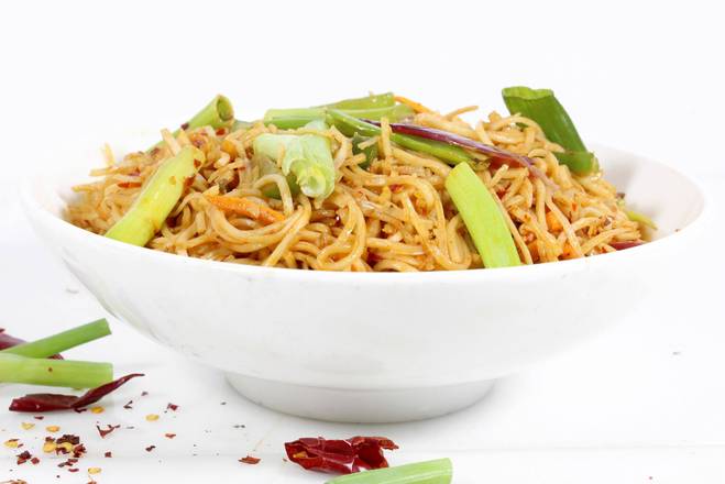 Order Chili Garlic Noodle food online from Inchin Bamboo Garden store, Nashville on bringmethat.com